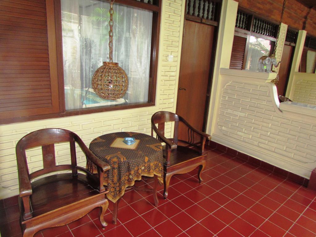 Griya Ayu Inn Sanur Екстериор снимка