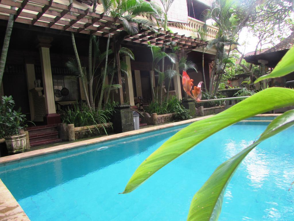 Griya Ayu Inn Sanur Екстериор снимка