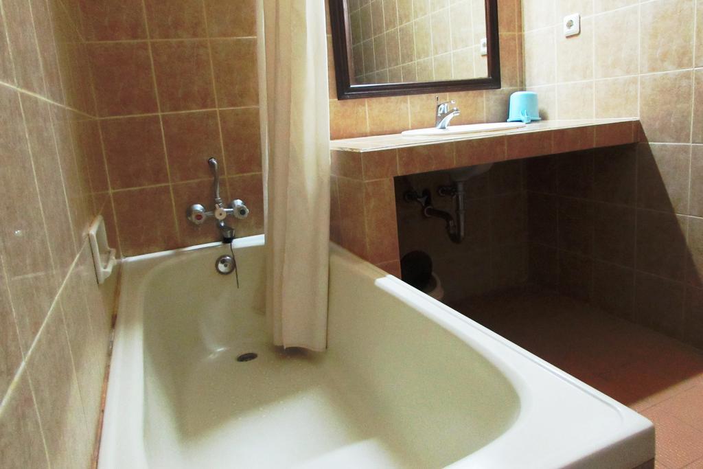 Griya Ayu Inn Sanur Екстериор снимка