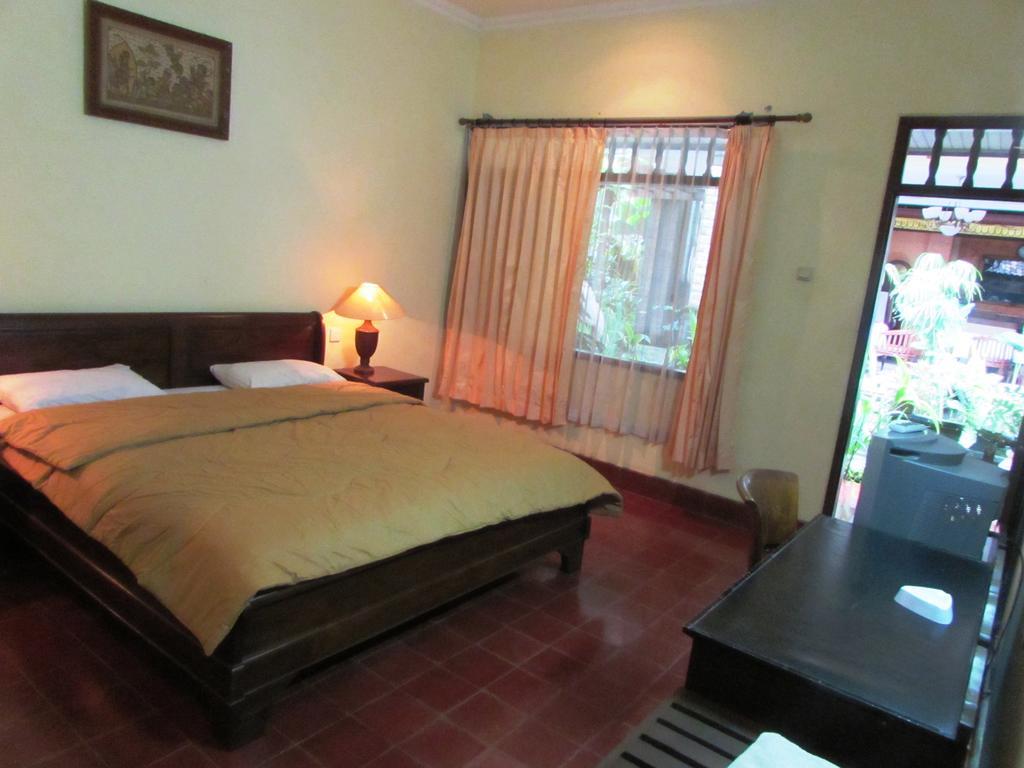 Griya Ayu Inn Sanur Екстериор снимка